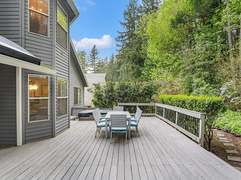 13278 Vermeer Dr — Photo 42