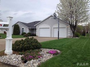 801 Dogwood Dr, Washington, IL