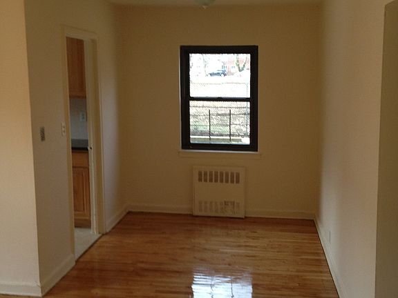 3rd image of 19622 67th Ave #1