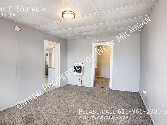 3rd image of 140 E Southern Ave