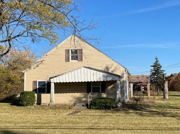 1744 W Breese Rd, Lima, OH 45806