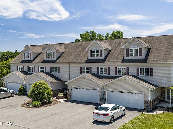 2nd image of 125 Sciota Garden Rd