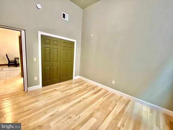 4th image of 439 N 13th St APT 4C