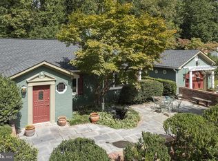1216 Morningside Ln, Alexandria, VA 22308