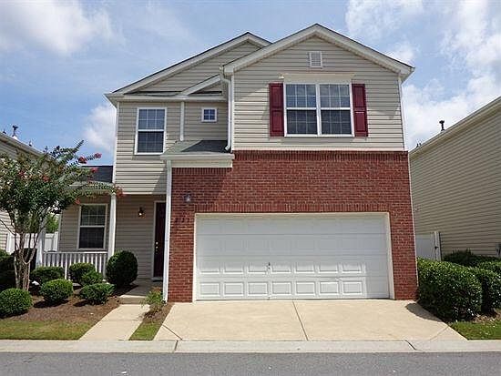 1st image of 3-221 Hiawassee Dr #3