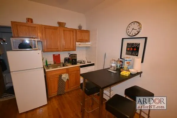 Rented by ArdorNY | media 17