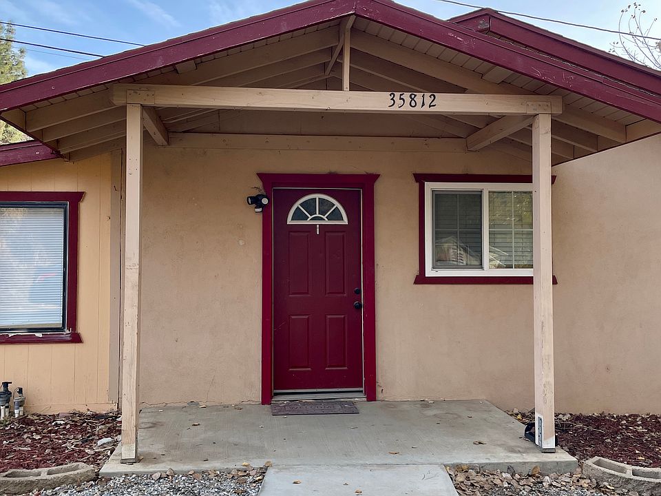 1st image of 35812 1/2 Grandview Dr