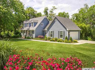 1415 Big Cove Rd SE, Huntsville, AL 35801