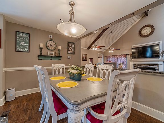 4th image of 7168 Highway 81