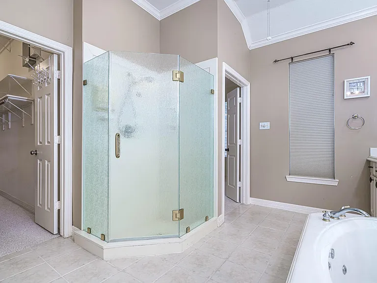 5415 Emerald Brk — Photo 14