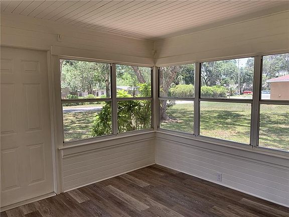5th image of 904 N Lee Ave