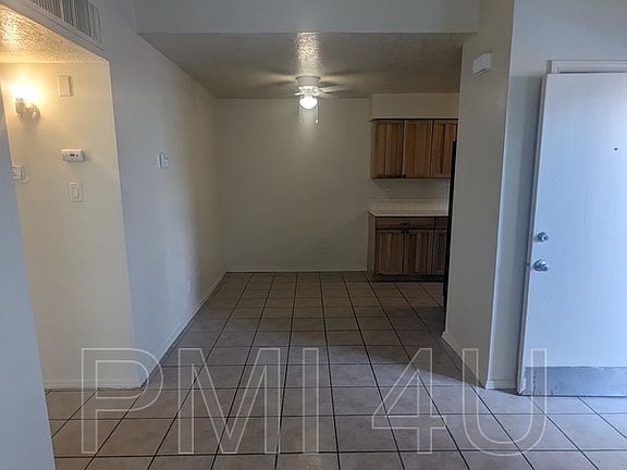 4th image of 1720 Paisano St NE
