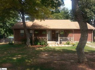 1115 Oak Grove Rd, Landrum, SC 29356