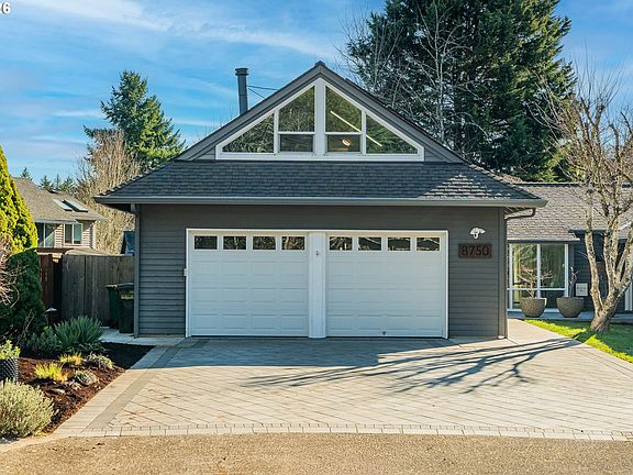 2nd image of 8750 SW Bridletrail Ave