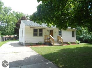 227 Rockingham Ave, Alma, MI 48801