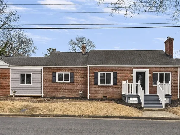 402 Roslyn Ave, Colonial Heights, VA 23834