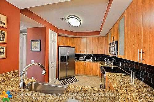 5th image of 2625 14th Ave APT 404
