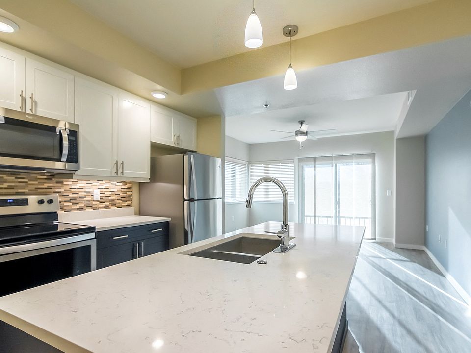 Villas at Holly | Centennial, Co. Apartments