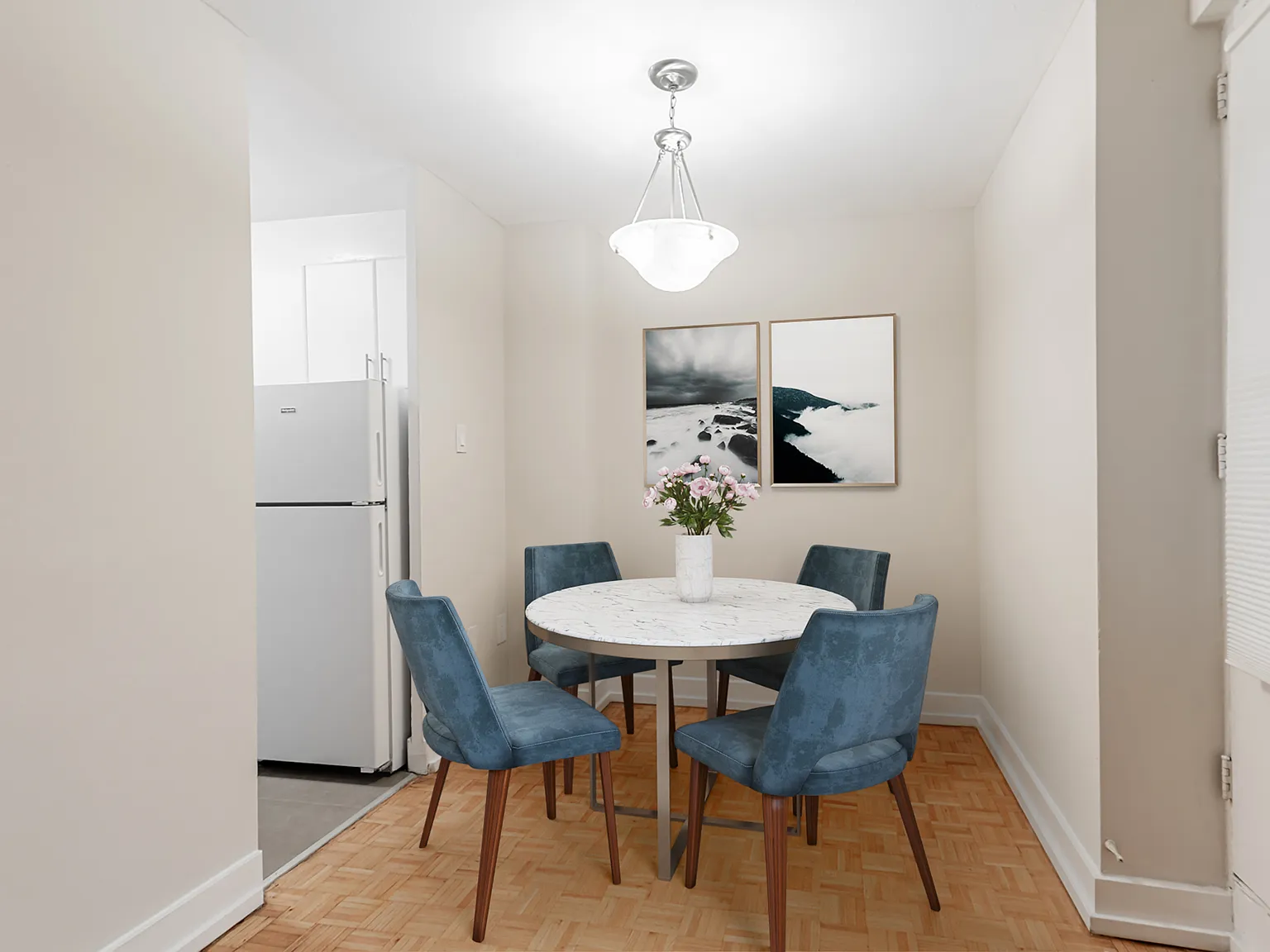 707 Finch Avenue West — Photo 4