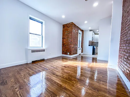 Rented by Voro New York | media 76