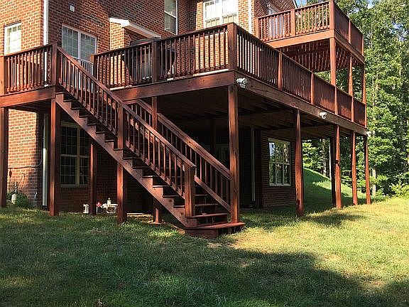 3rd image of 18365 Justice Dr