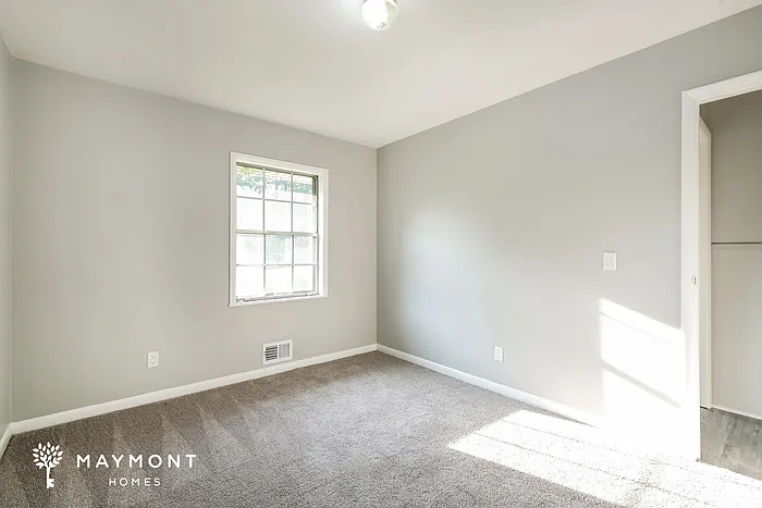 4133 Conley Cir — Photo 12