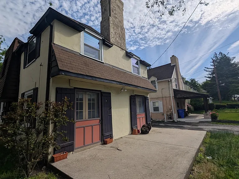 205 E Church Rd — Photo 11