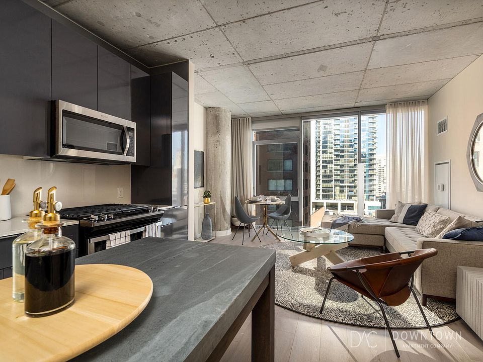 1st image of 360 W Illinois St #2102