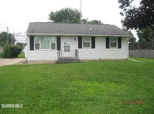 406 N Locust St, Lena, IL 61048