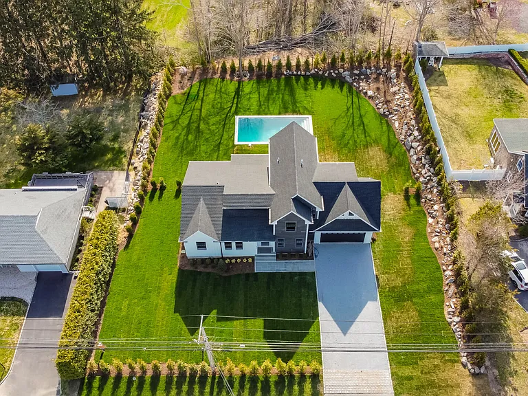 2415 Cox Neck Rd — Photo 17