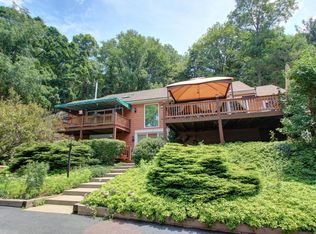 146 Pellet Rd, Paupack, PA 18451