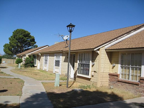 2nd image of 8955 W Manzanita Dr