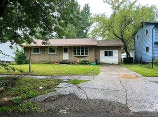 3295 Spring Valley Dr, Flint, MI 48504