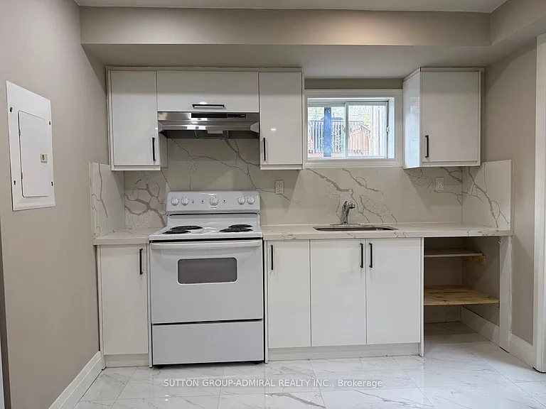 386 Irene Dr — Photo 29