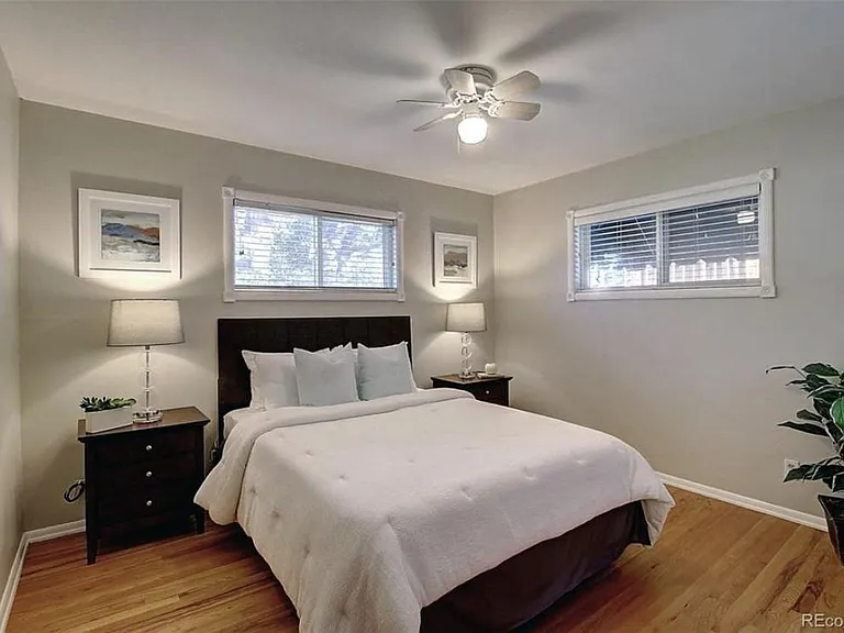 1385 Salem St — Photo 7