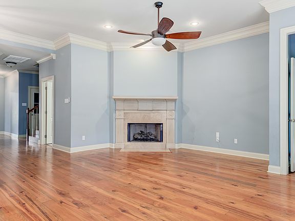 3rd image of 126 Imperial Palm Ln