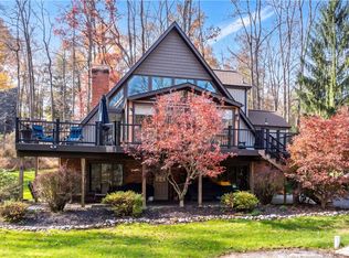 564 Taylor Dr, Canonsburg, PA 15317