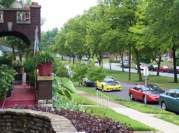 4970 Oleatha Ave, Saint Louis, MO 63139