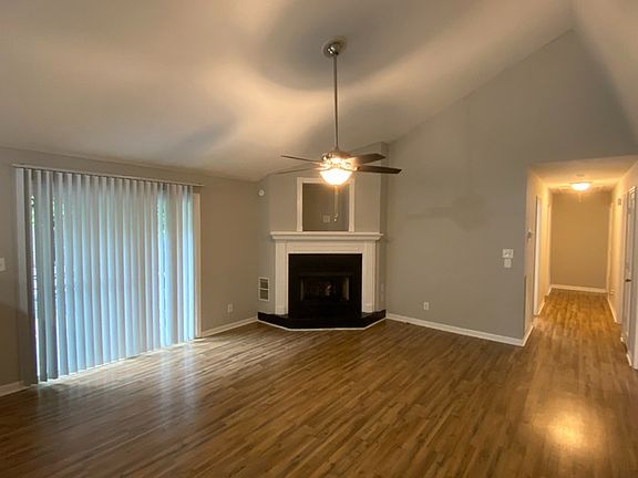 3rd image of 4659 Schirra Ct