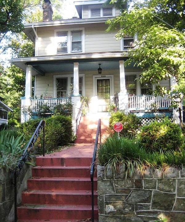 7122 Woodland Ave.