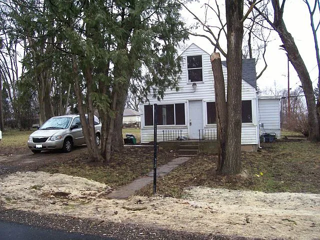 7117 Mohawk Dr photo 1