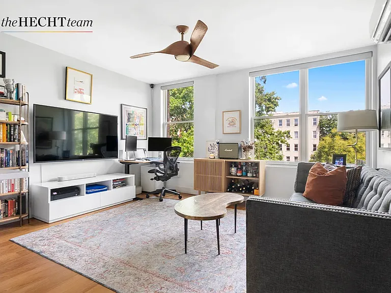 906 Prospect Pl #4B — Photo 1