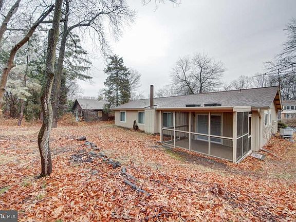 5th image of 1546 Hiddenbrook Dr