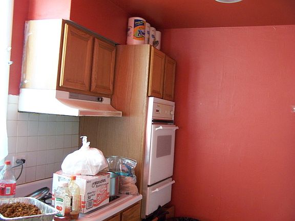 5th image of 1370 Fargo Ave APT H