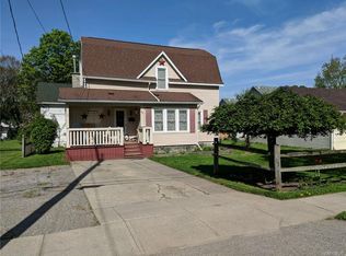 97 Prospect St, Warsaw, NY 14569