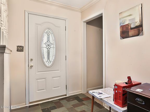 4th image of 1236 Cambridge Dr