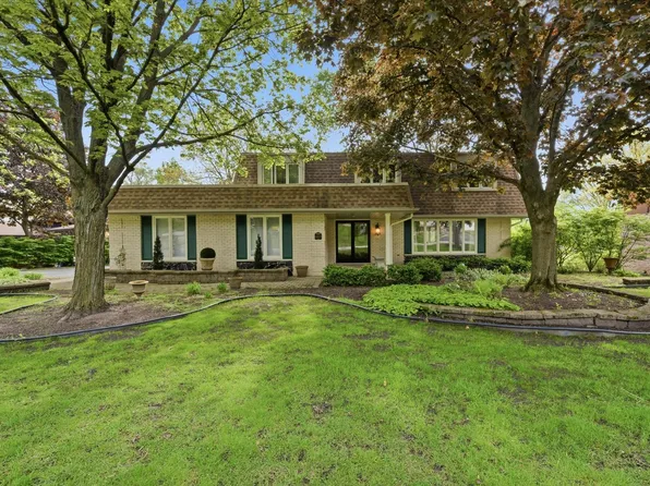 10023 S Wood Ln, Palos Hills, IL 60465