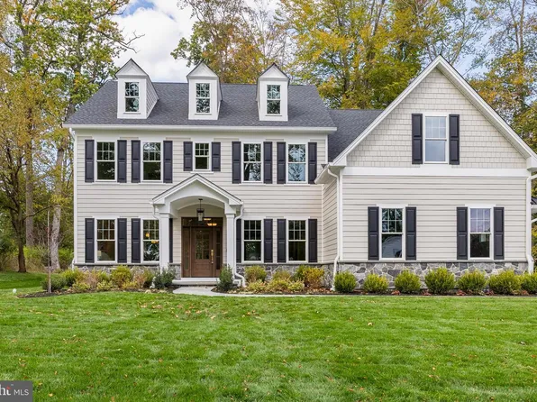 211 Wooded Way, Berwyn, PA 19312