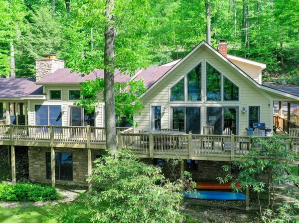 2411 Lake Shore Dr, Oakland, MD 21550