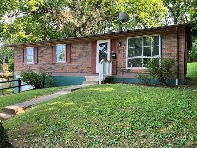 1st image of 31 Leslie Ave